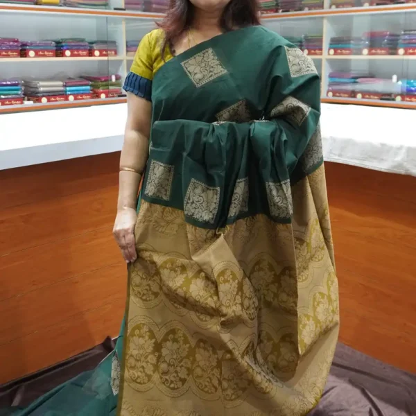 Green & Mehandi Green - SSC1 - Semi Silk Cotton Saree