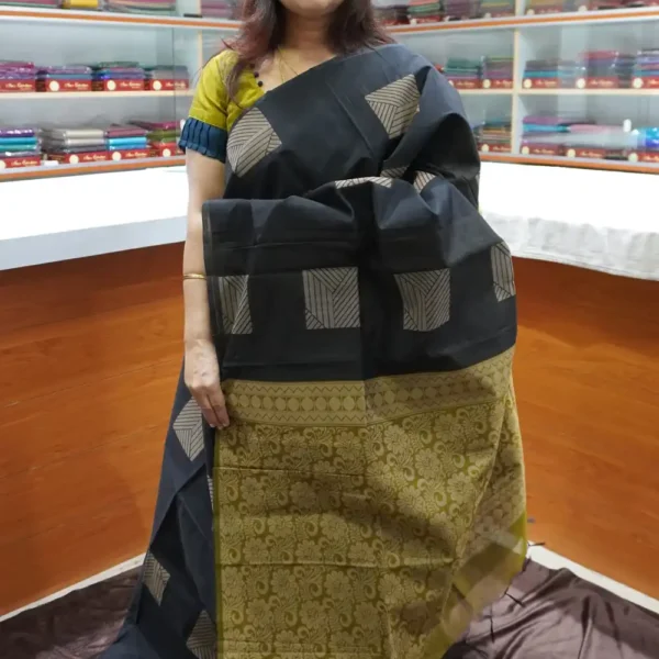 Dark Grey & Mehandhi Green - SSC24 - Semi Silk Cotton Saree