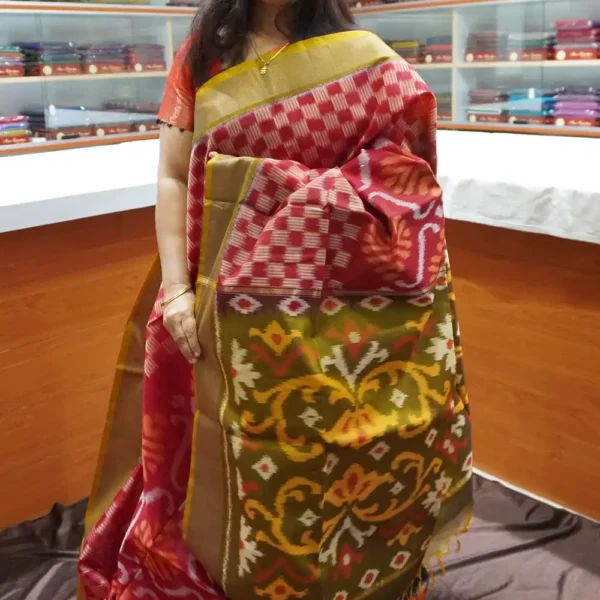 PRSC258 - Red & Mehandi Green - Pure Pochampally Silk Cotton Saree