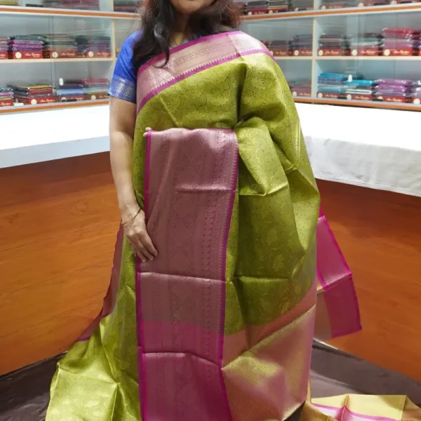 OFF89 – Green & Magenta Pink – Kora Muslin Saree