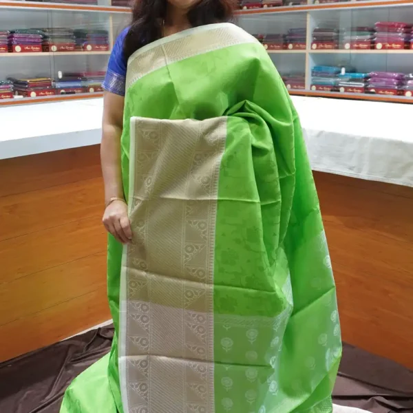 OFF91 – Parron Green & Pista Green – Kora Muslin Saree