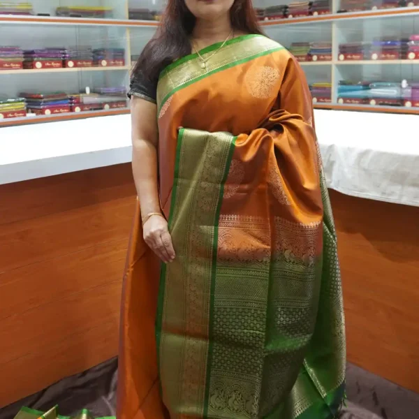 PRSK368 - Honey & Bottle Green - Pure Kanchipuram Soft Silk Saree